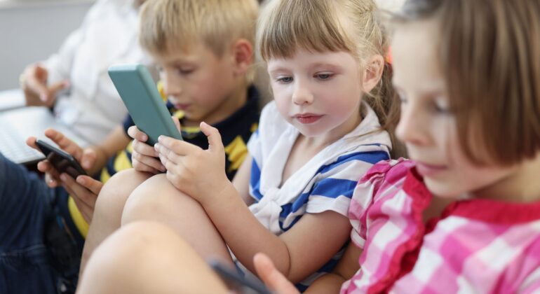 TIPS FOR PARENTS SOCIAL IMAGE